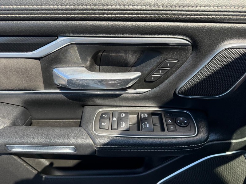 Ram 1500 Vehicle Image 24