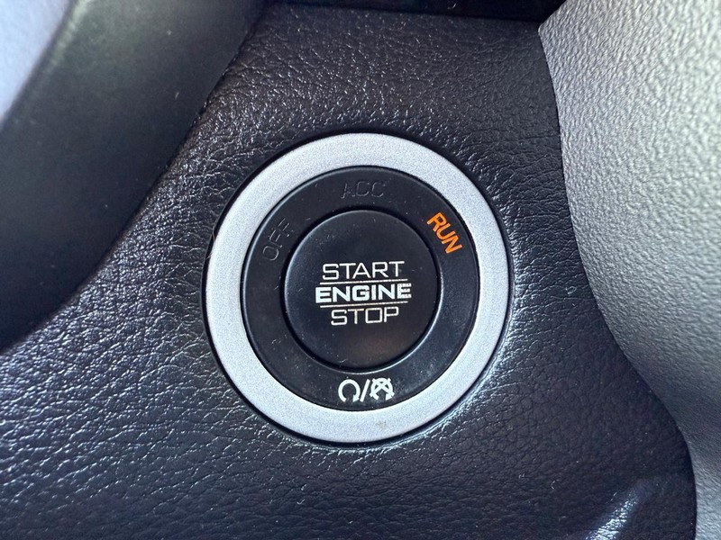 Ram 1500 Vehicle Image 15