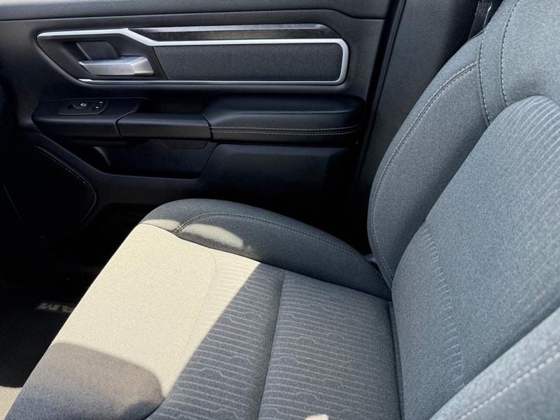 Ram 1500 Vehicle Image 21
