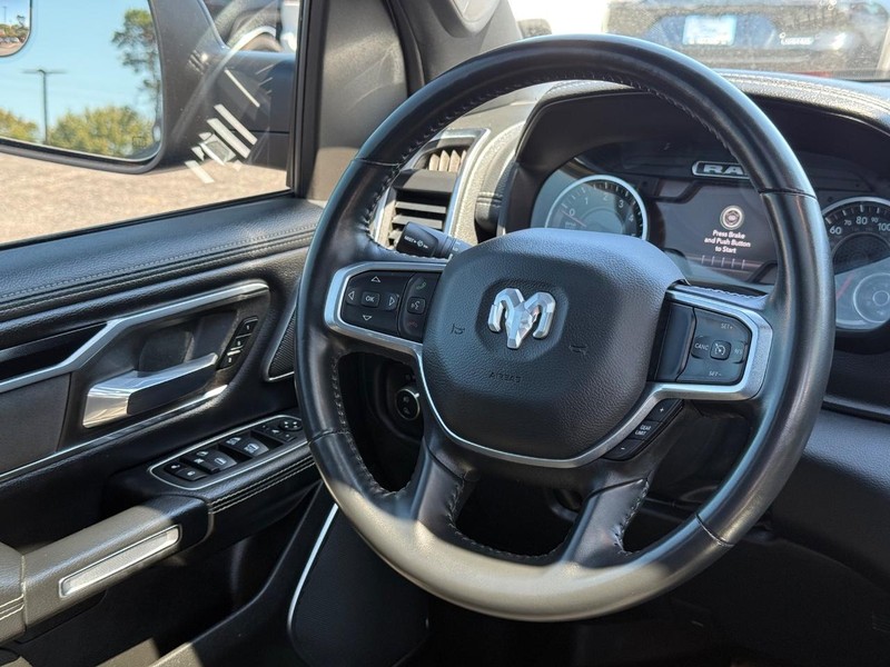 Ram 1500 Vehicle Image 13