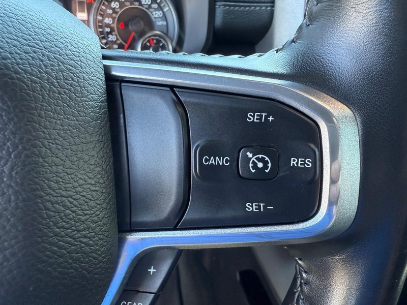 Ram 1500 Vehicle Image 15