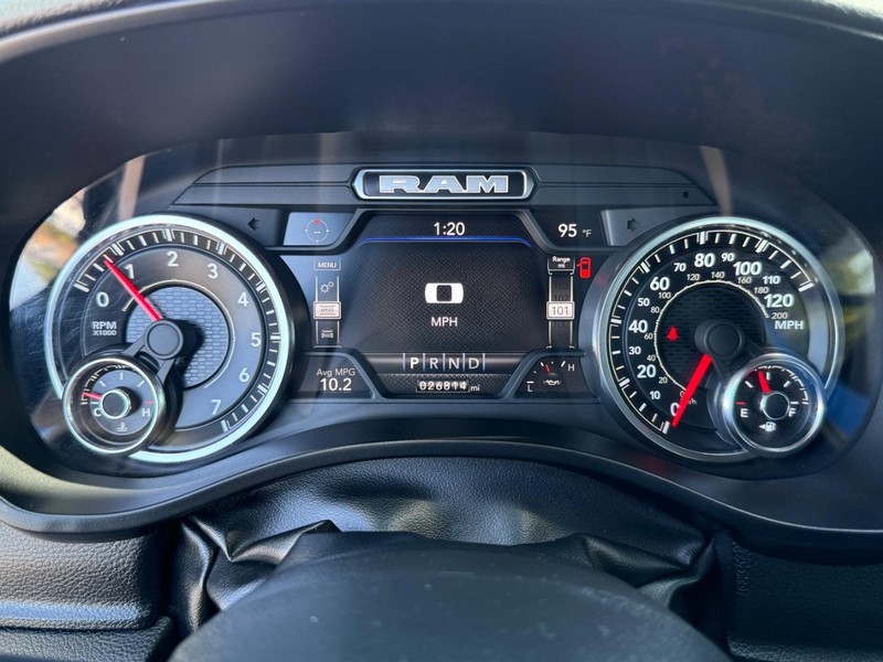 Ram 1500 Vehicle Image 21