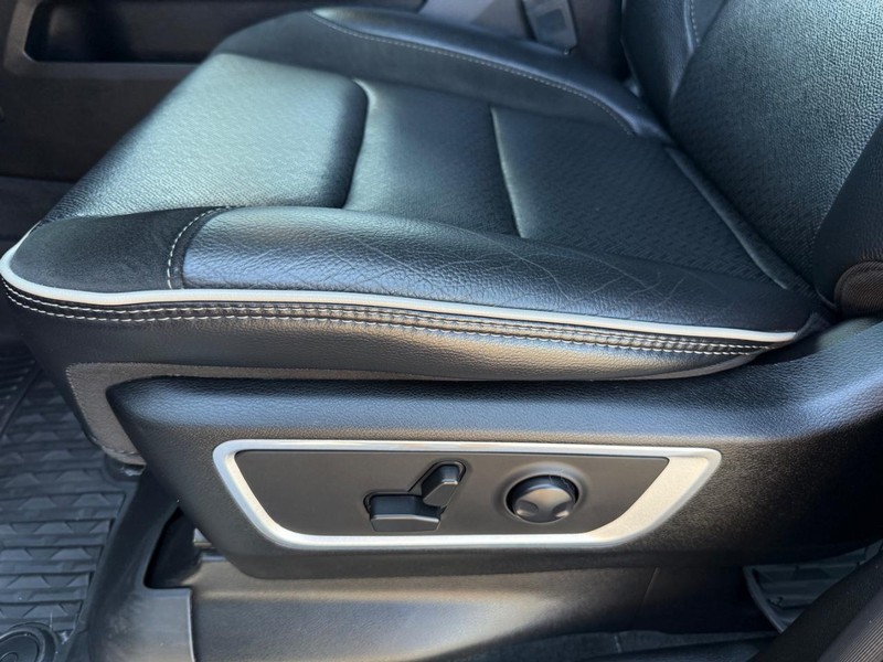 Ram 1500 Vehicle Image 25