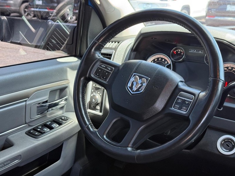 Ram 2500 Vehicle Image 12