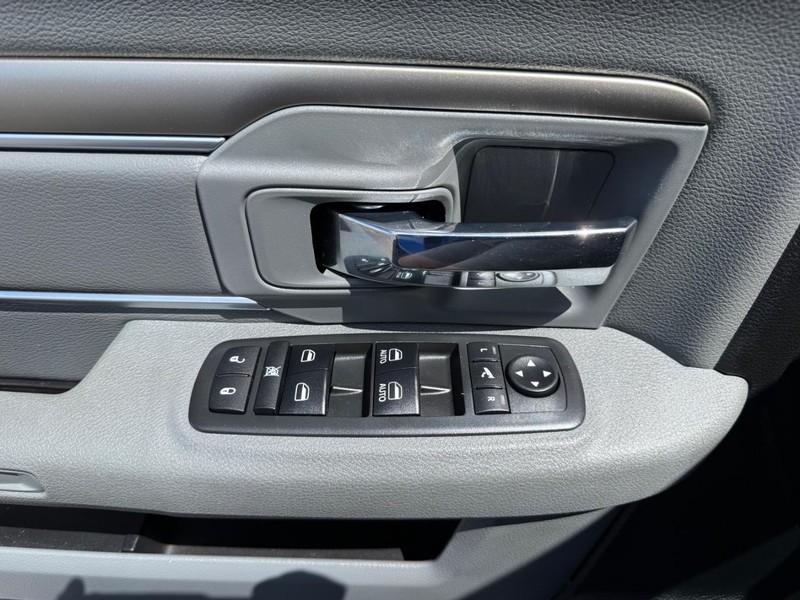 Ram 2500 Vehicle Image 23