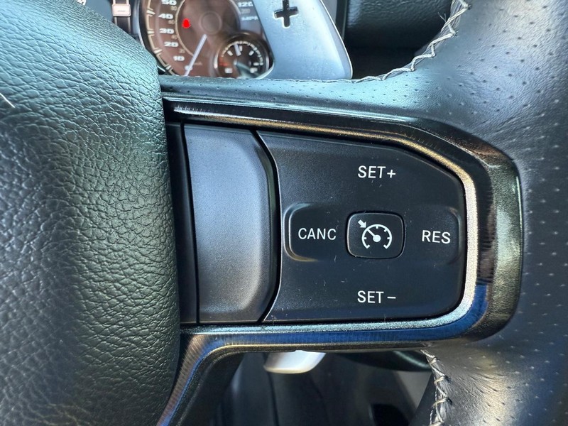 Ram 1500 Vehicle Image 15