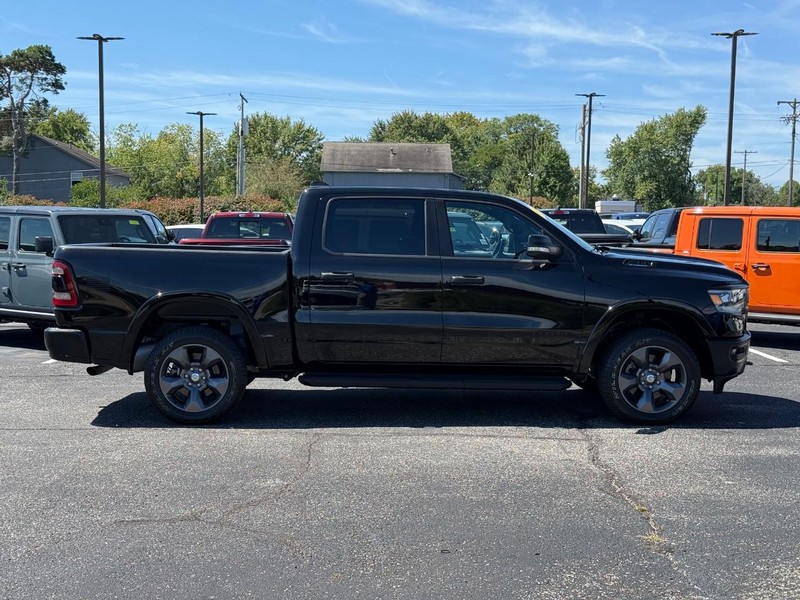 Ram 1500 Vehicle Image 02