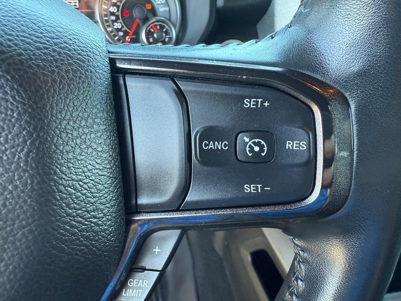 Ram 1500 Vehicle Image 14