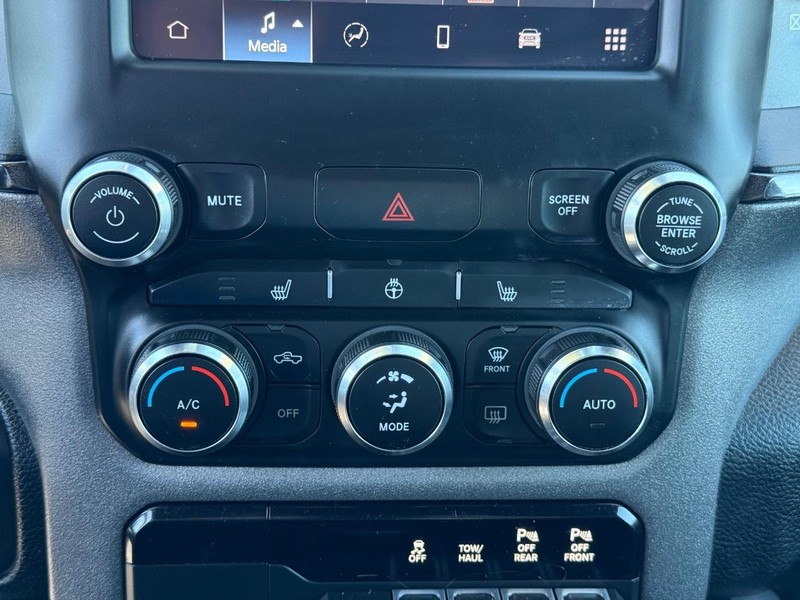 Ram 1500 Vehicle Image 19