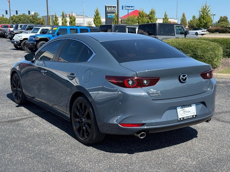 Mazda Mazda3 Sedan Vehicle Image 05