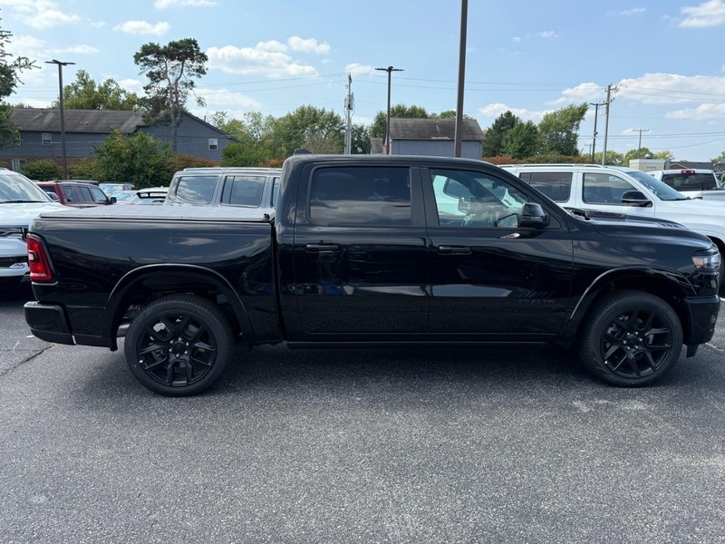 Ram 1500 Vehicle Image 02