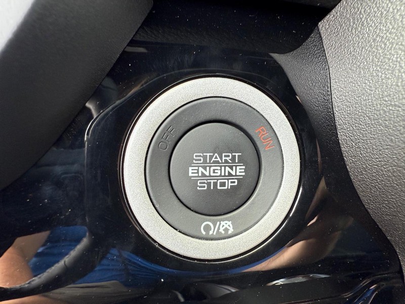 Ram 1500 Vehicle Image 10