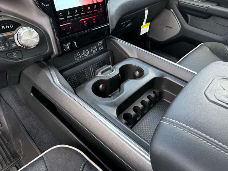Ram 1500 Vehicle Image 13