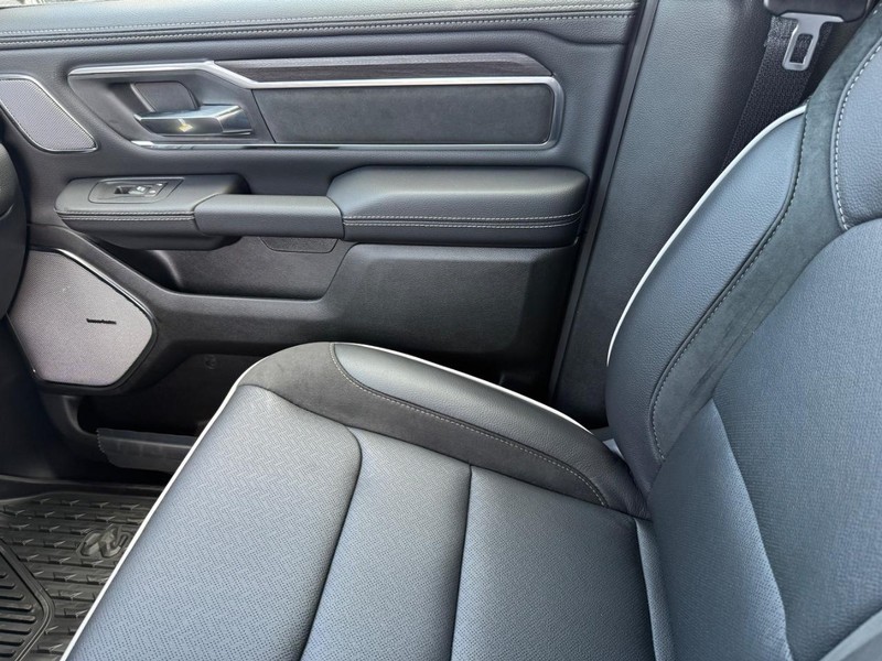 Ram 1500 Vehicle Image 14