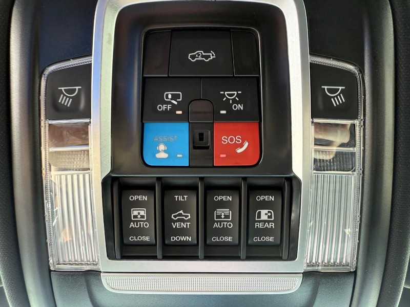 Ram 1500 Vehicle Image 15