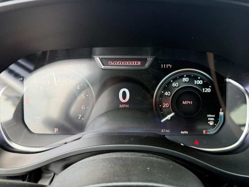 Ram 1500 Vehicle Image 16