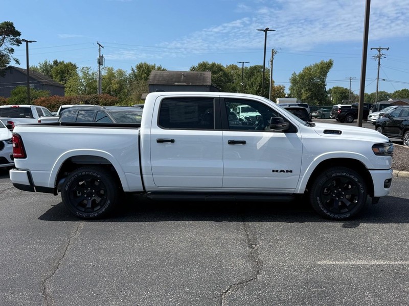 Ram 1500 Vehicle Image 02