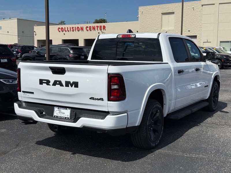 Ram 1500 Vehicle Image 03