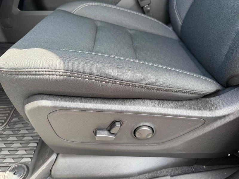 Ram 1500 Vehicle Image 17