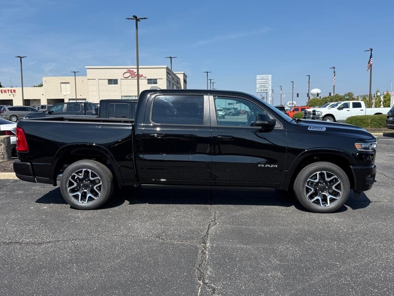 Ram 1500 Vehicle Image 02