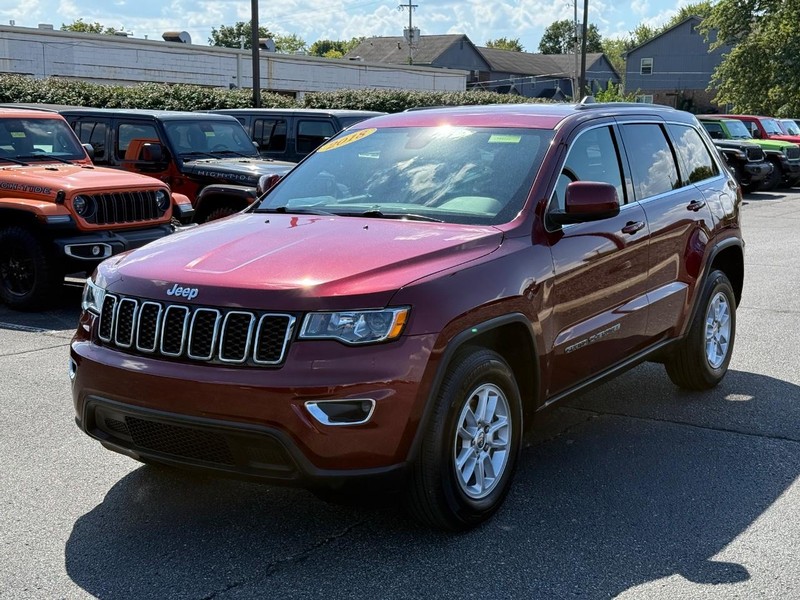 Jeep Grand Cherokee Vehicle Image 08
