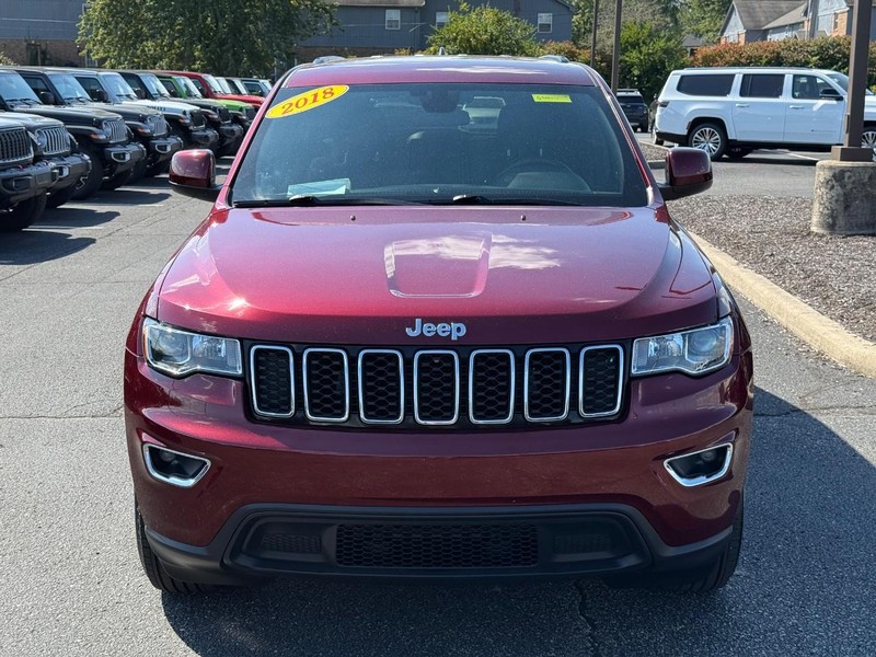 Jeep Grand Cherokee Vehicle Image 09