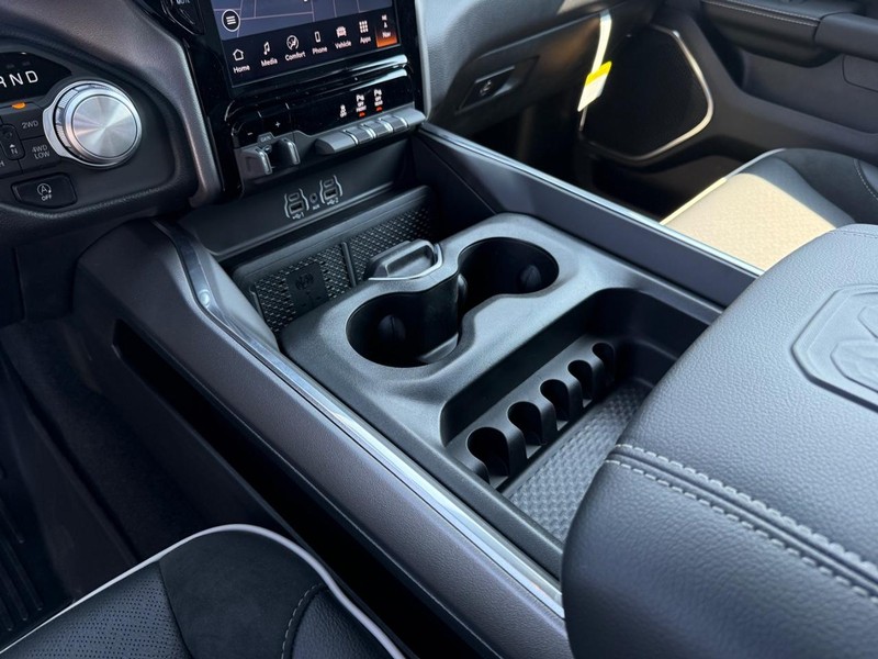 Ram 1500 Vehicle Image 13