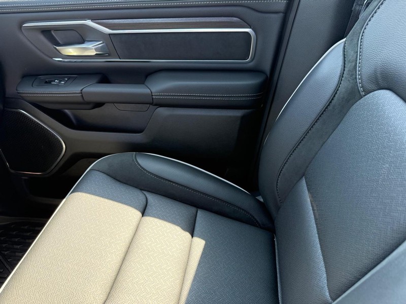 Ram 1500 Vehicle Image 14