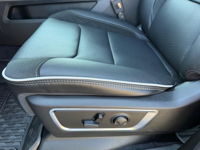 Ram 1500 Vehicle Image 19