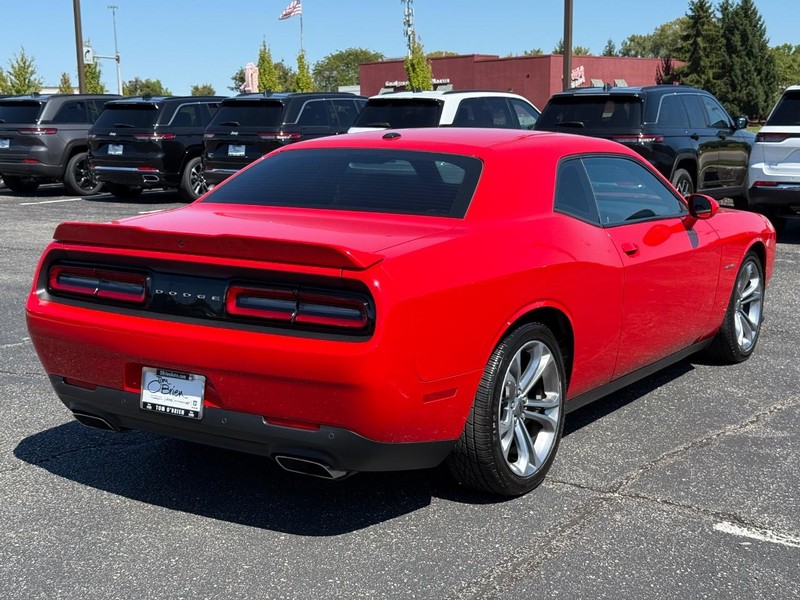 Dodge Challenger Vehicle Image 03