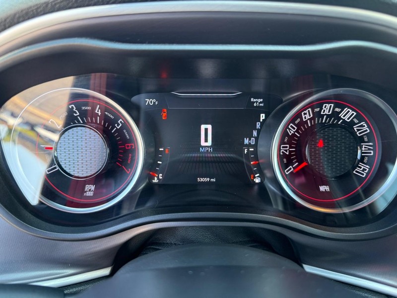 Dodge Challenger Vehicle Image 22