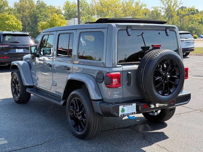 Jeep Wrangler 4xe Vehicle Image 05