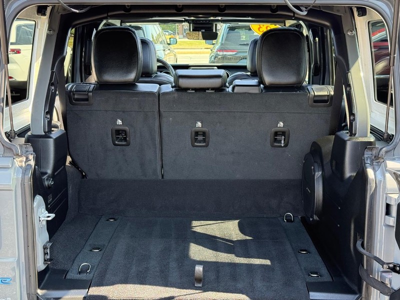Jeep Wrangler 4xe Vehicle Image 07