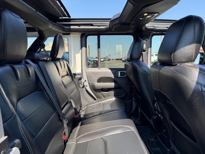 Jeep Wrangler 4xe Vehicle Image 10