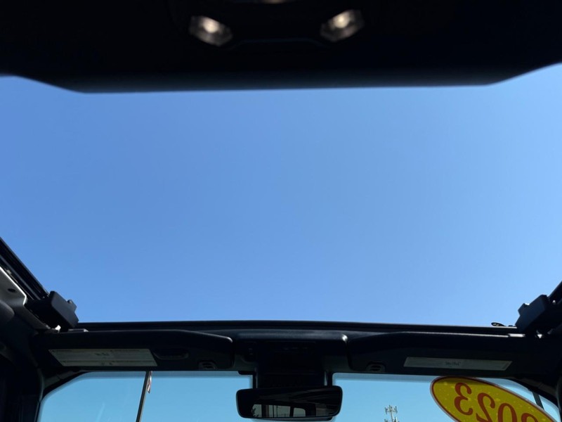 Jeep Wrangler 4xe Vehicle Image 11