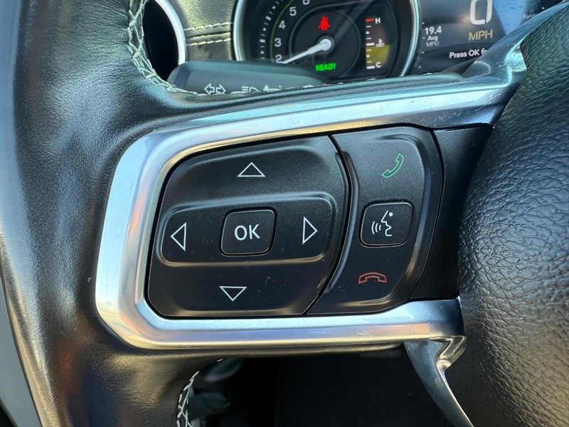Jeep Wrangler 4xe Vehicle Image 14
