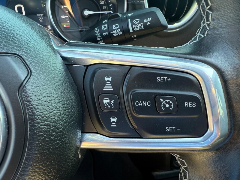Jeep Wrangler 4xe Vehicle Image 15