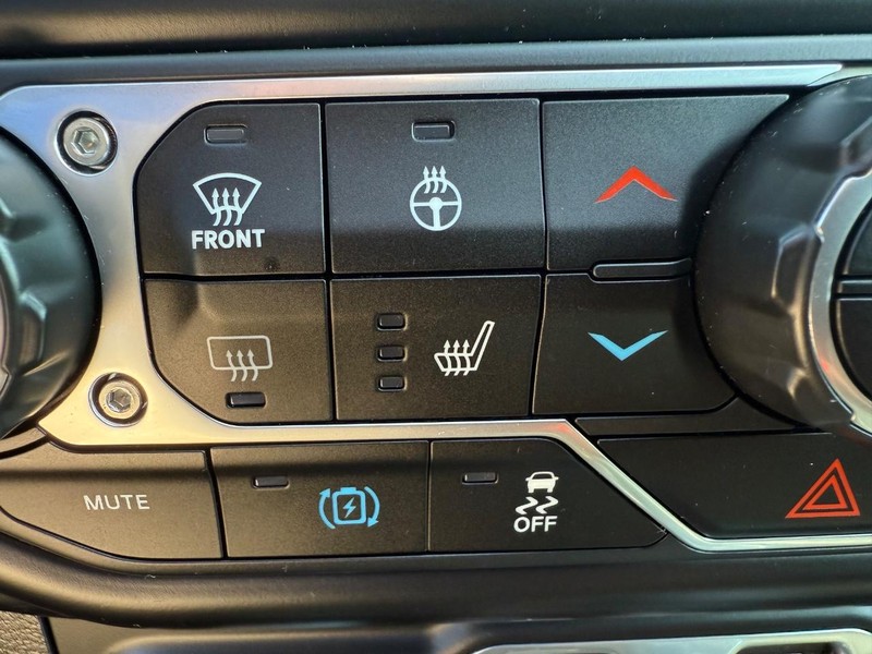 Jeep Wrangler 4xe Vehicle Image 17