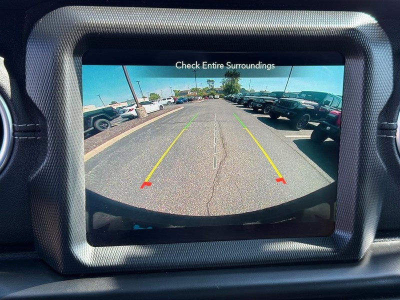 Jeep Wrangler 4xe Vehicle Image 18
