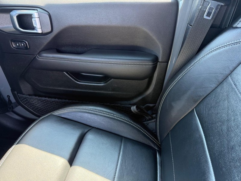 Jeep Wrangler 4xe Vehicle Image 22