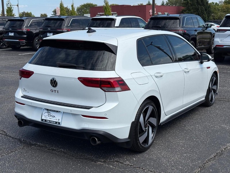 Volkswagen Golf GTI Vehicle Image 03
