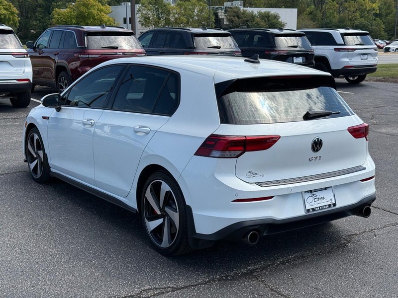 Volkswagen Golf GTI Vehicle Image 05