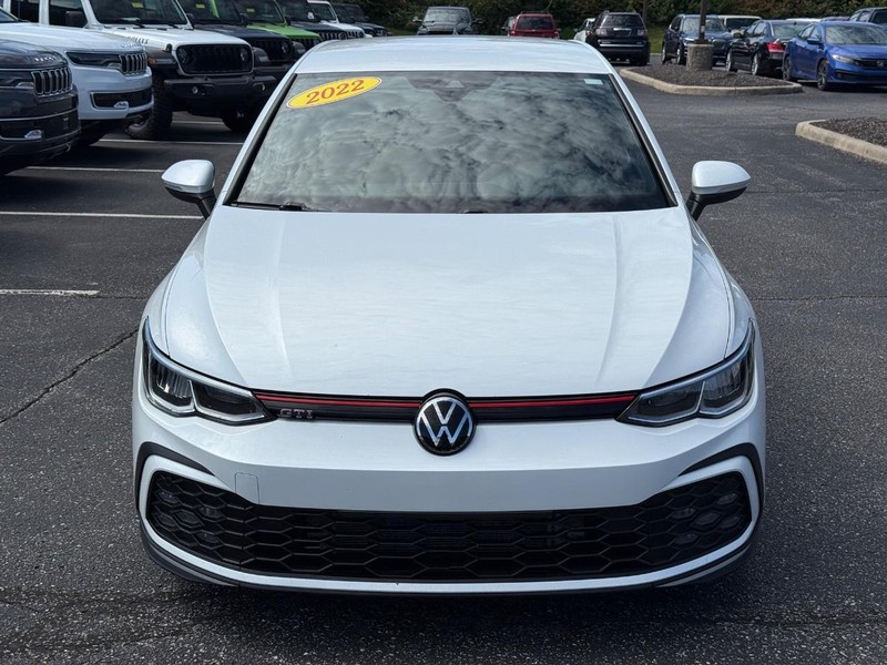 Volkswagen Golf GTI Vehicle Image 09