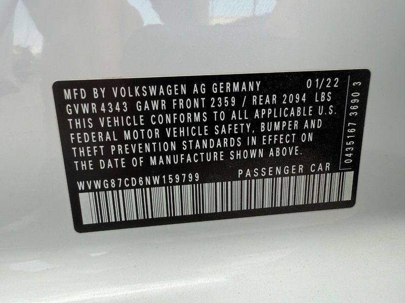 Volkswagen Golf GTI Vehicle Image 24