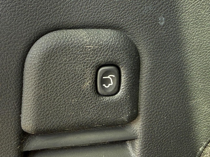 Jeep Grand Cherokee Vehicle Image 08