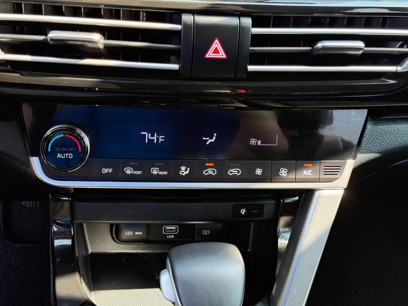 Kia Seltos Vehicle Image 20