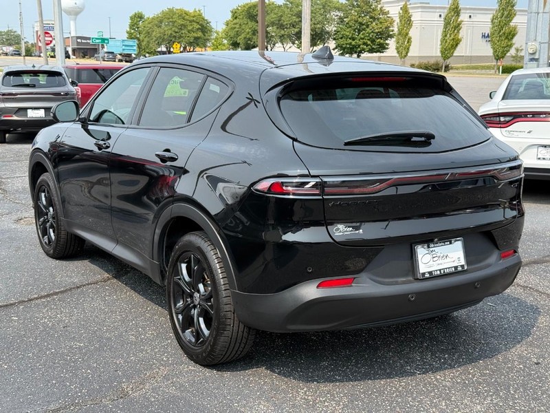 Dodge Hornet Vehicle Image 05