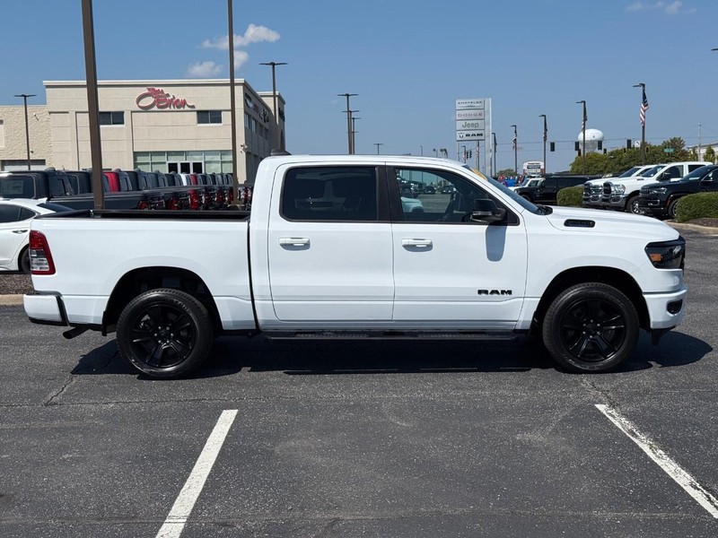 Ram 1500 Vehicle Image 02