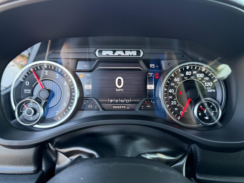 Ram 1500 Vehicle Image 24