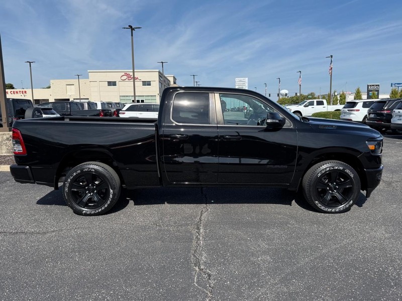Ram 1500 Vehicle Image 02